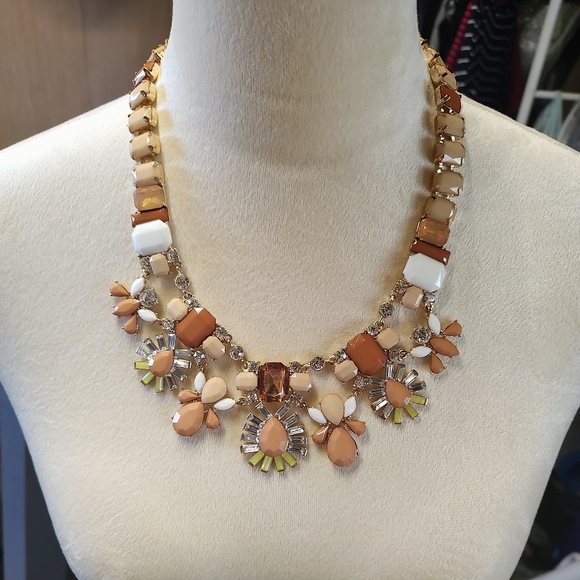 Daisy necklace. New. - Picture 14 of 14